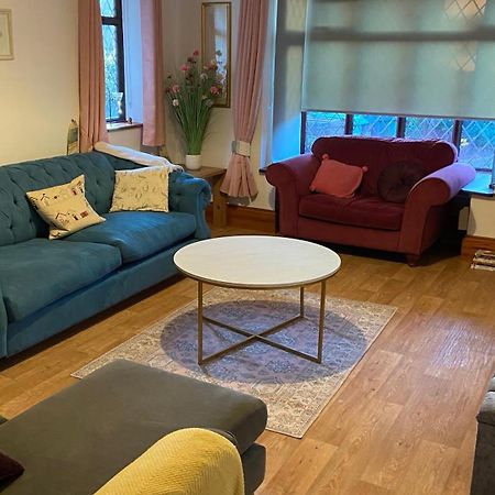 Beautiful Bexhill Cottage With Garden 3 Mins Walk To Beach Екстер'єр фото