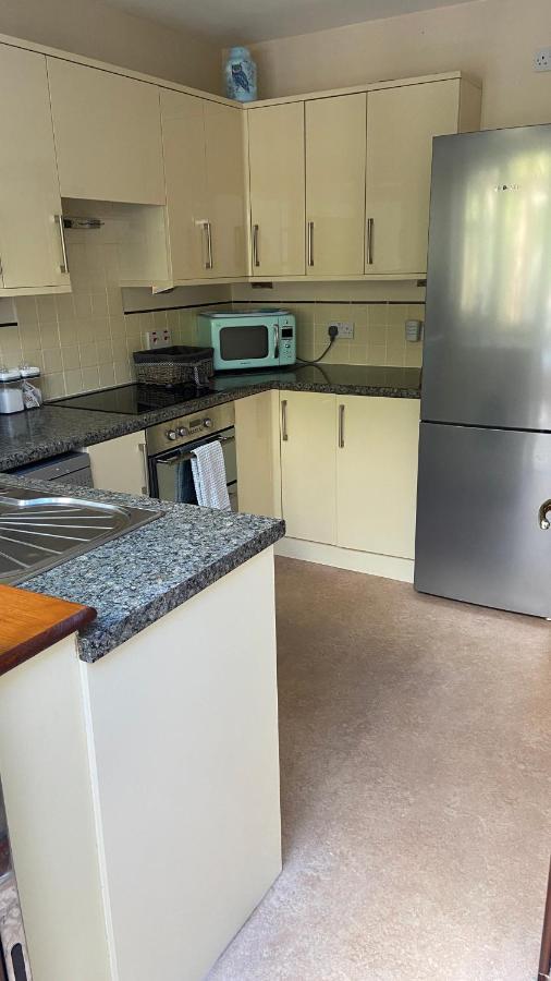Beautiful Bexhill Cottage With Garden 3 Mins Walk To Beach Екстер'єр фото