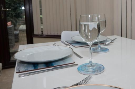 Beautiful Bexhill Cottage With Garden 3 Mins Walk To Beach Екстер'єр фото